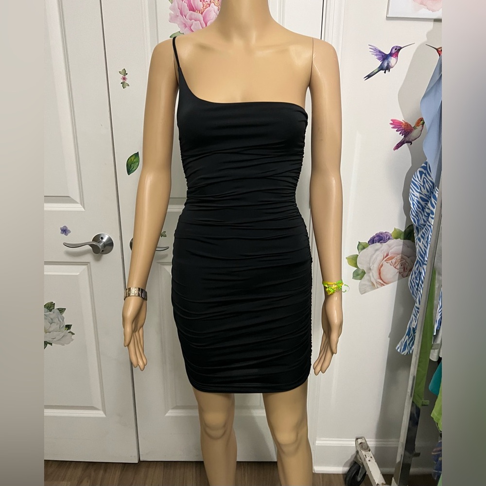 Gaze One-Shoulder Dress